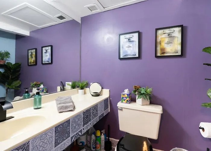 Vintage Downtown Penthouse, Gym & Balcony #6 * Chicago